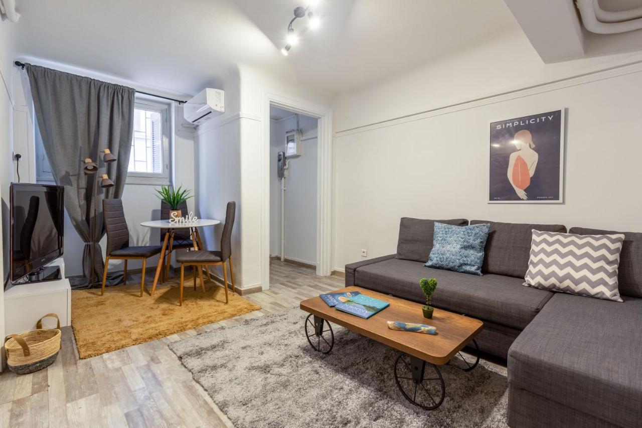 Central Apartment In The Heart Of Historic Center Athènes Extérieur photo